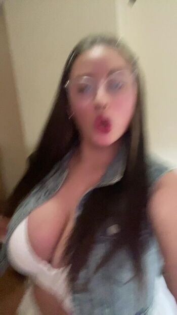 Full leaked Candicedih private photo