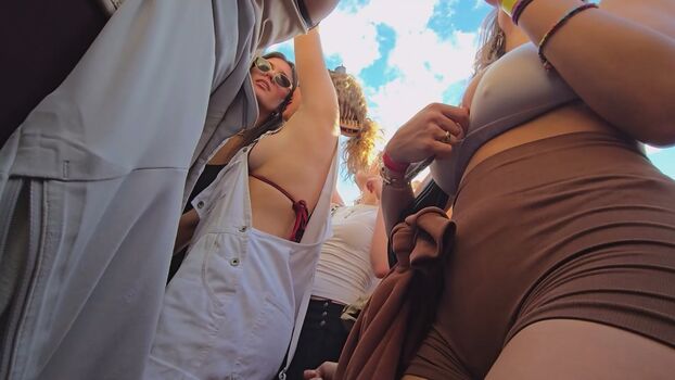 CANDID Boobs
