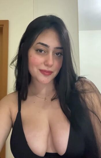 Full leaked Candid boobs private photo