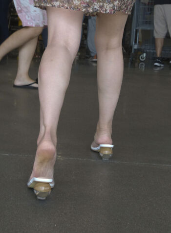 Full leaked Candid feet private photo