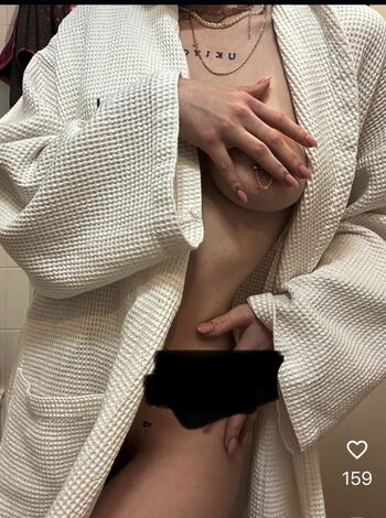 Full leaked Caponce private photo