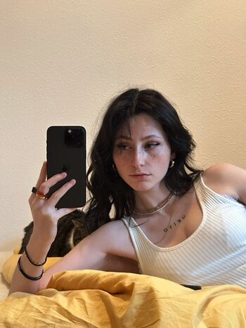 Full leaked Caponce private photo