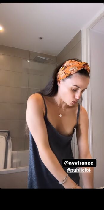 Full leaked Capucine anav page private photo