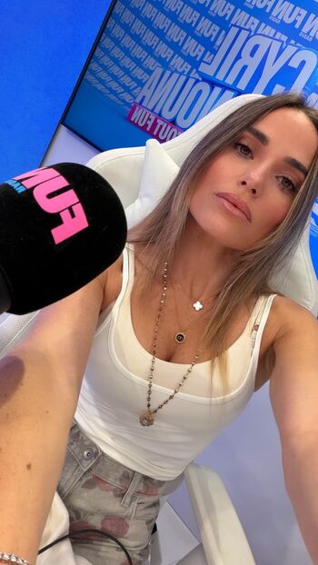 Full leaked Capucine anav private photo