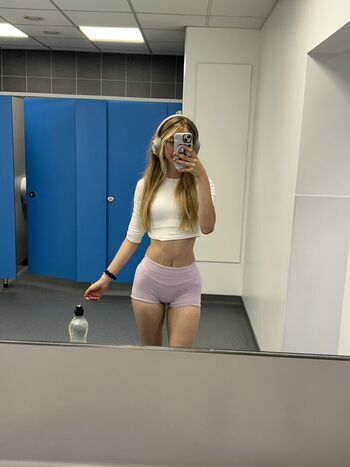 Full leaked Capybaraclutchs private photo