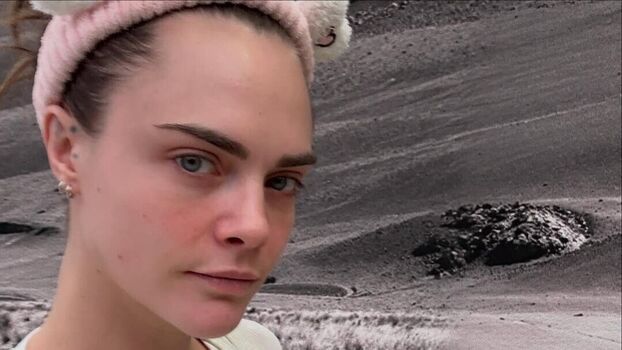 Full leaked Cara delevingne private photo