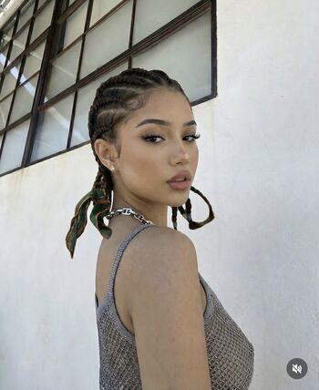 Full leaked Caramelcamilaxx private photo