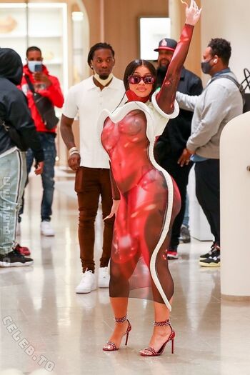 Full leaked Cardi b private photo