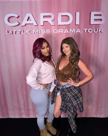 Full leaked Cardi b private photo