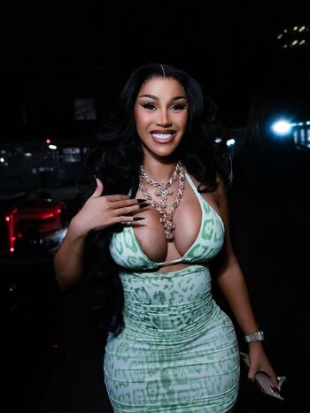 Full leaked Cardi b page private photo