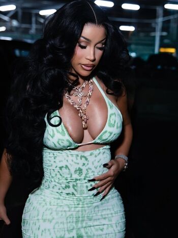 Full leaked Cardi b page private photo