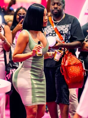 Full leaked Cardi b page private photo