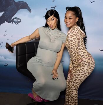 Full leaked Cardi b page private photo