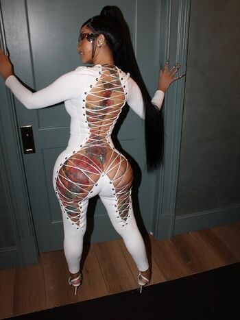 Full leaked Cardi b private photo