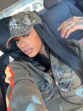 Full leaked Carenavonchae page private photo