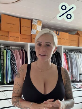 Full leaked Carina spack private photo