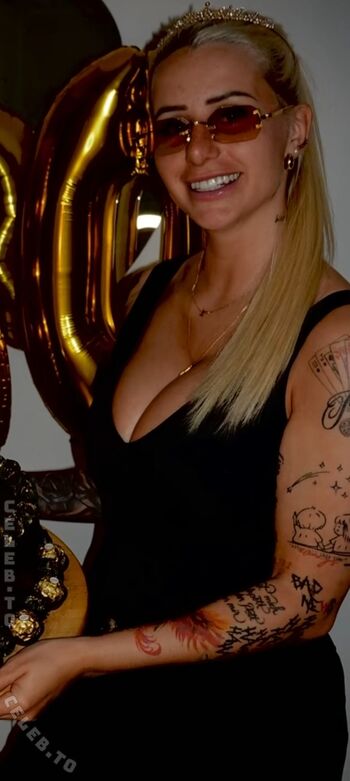 Full leaked Carina spack private photo