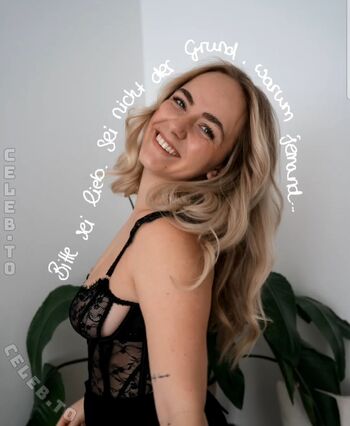 Full leaked Carina spoon page private photo