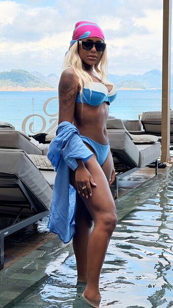 Full leaked Cariucha private photo