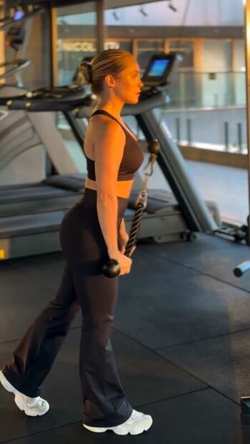 Full leaked Carla diaz private photo