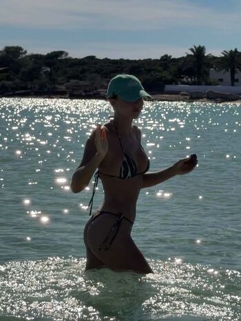 Full leaked Carla ginola private photo