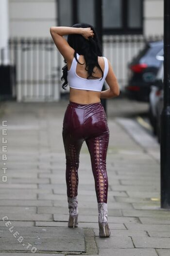 Full leaked Carla howe private photo
