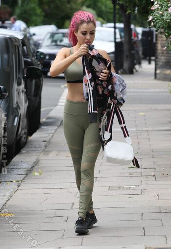 Full leaked Carla howe private photo
