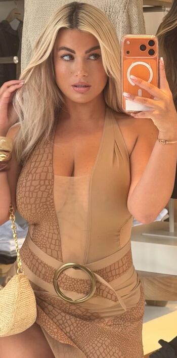 Full leaked Carla moreau private photo