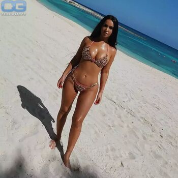 Full leaked Carli bel private photo