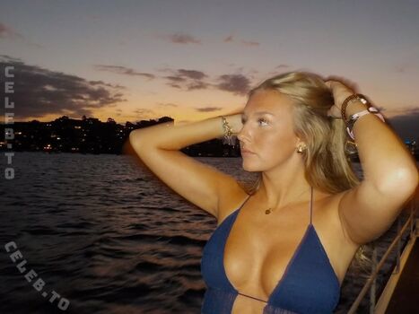 Full leaked Carly hro private photo