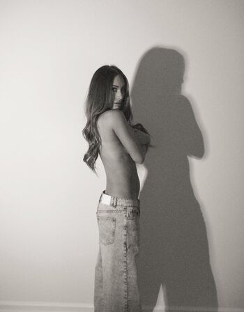 Full leaked Carmella private photo