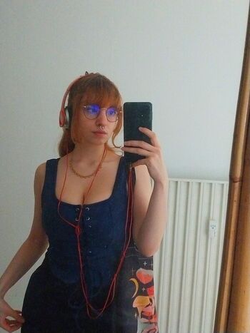 Full leaked Carmina bleue private photo