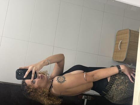 Full leaked Carol dias private photo