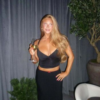 Full leaked Caroline malloy private photo