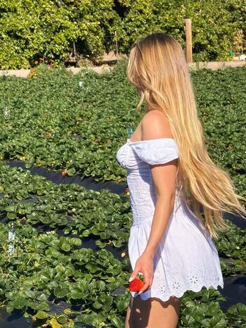 Full leaked Caroline zalog  page private photo