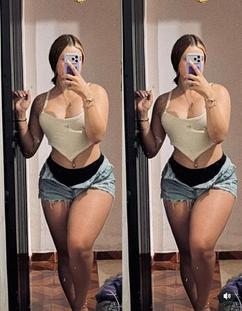 Full leaked Carolinegranada private photo