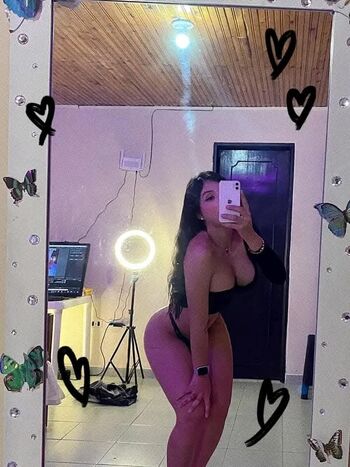 Carolinegranada1