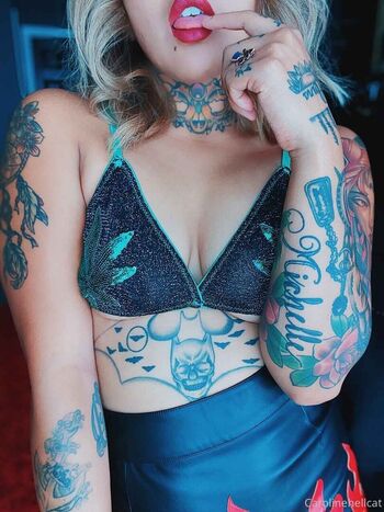 Full leaked Carolinehellcat private photo