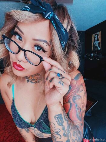 Full leaked Carolinehellcat private photo
