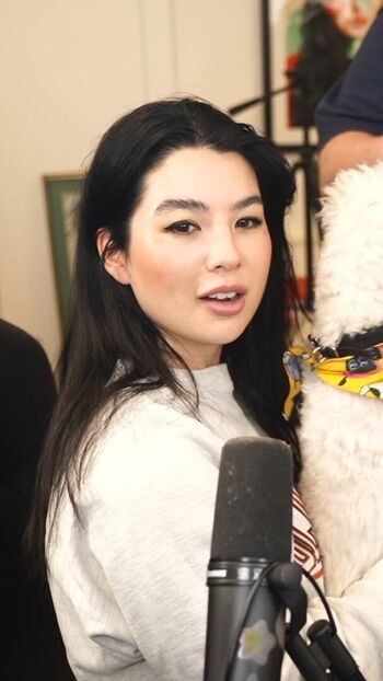 Full leaked Carolinekwan page private photo