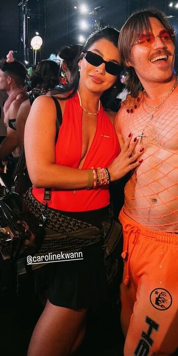 Full leaked Carolinekwan private photo