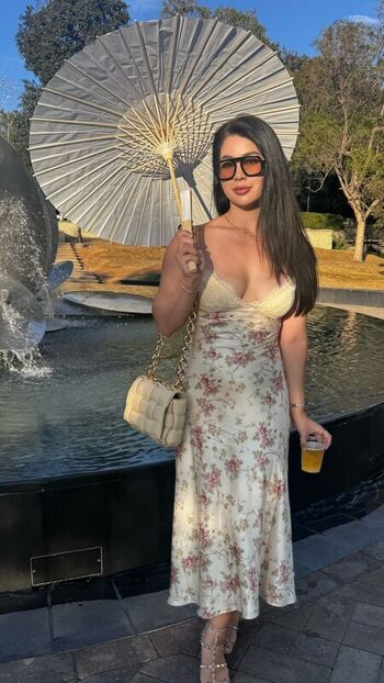 Full leaked Carolinekwan private photo