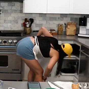 Full leaked Carolinekwan private photo