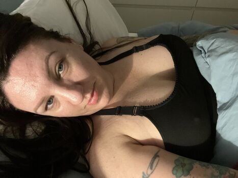 Full leaked Carryonjessica private photo