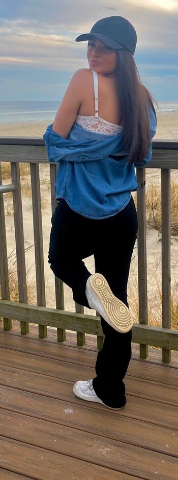 Full leaked Carys dubinski private photo