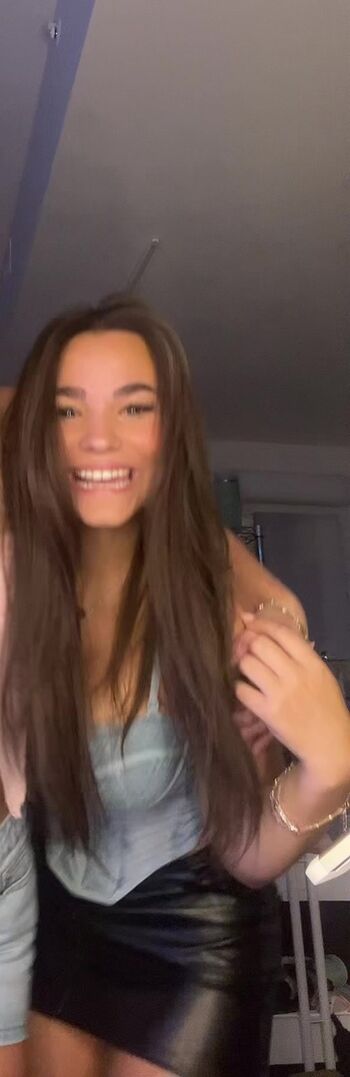 Full leaked Carys dubinski private photo