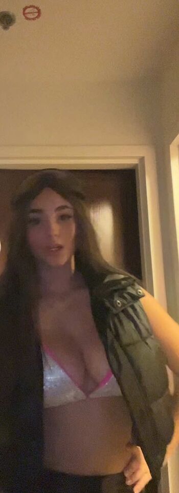 Full leaked Carys dubinski private photo