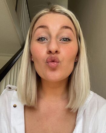 Full leaked Carys whittaker private photo