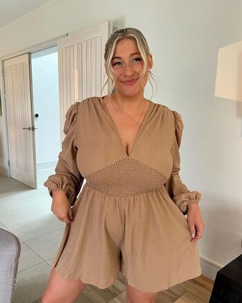 Full leaked Carys whittaker private photo