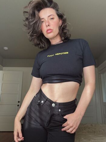 Full leaked Casey calvert discussion thread private photo